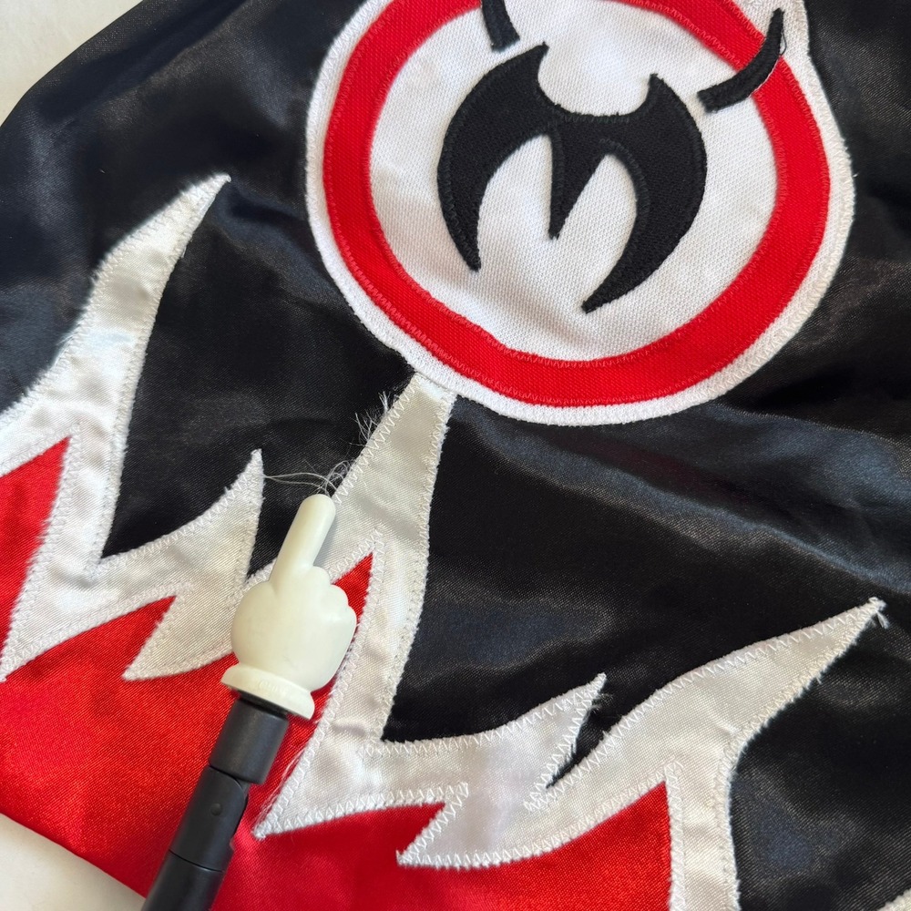 Twins Special Muay Thai Shorts Black Red Nogueira Boxing MMA Kickboxing Mens - Picture 4 of 13